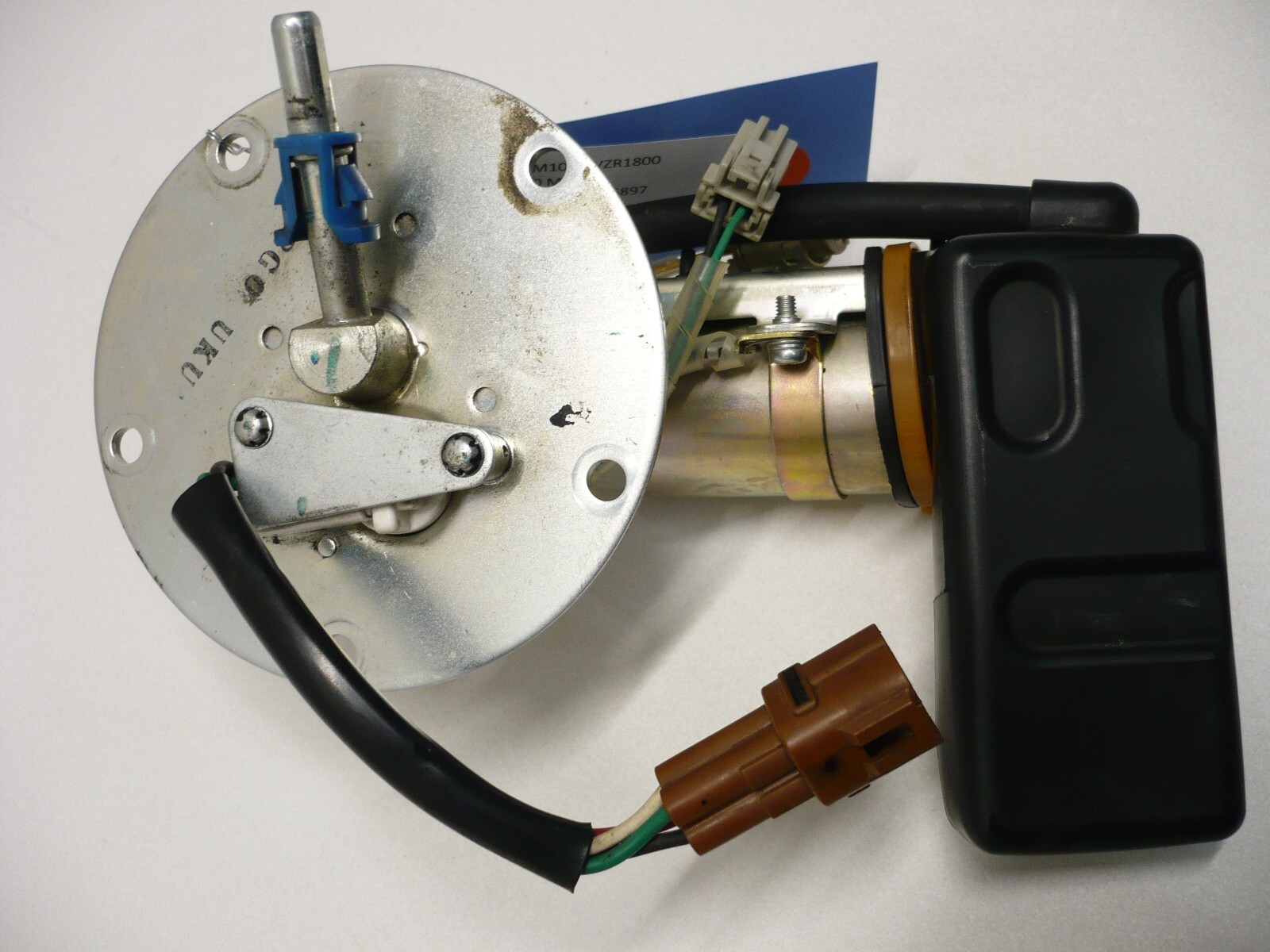 SUZUKI 2007 BOULEVARD M109 M109R VZR1800 FUEL GAS PETROL PUMP ASSEMBLY