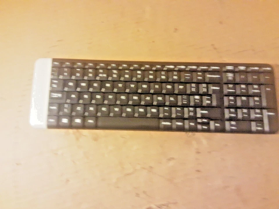 Logitech K230 Spanish Wireless Keyboard Only Mint 5481 NO RECEIVER READ - Image 2 of 4