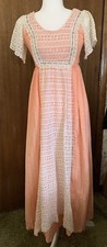 VTG Gunne Sax Peach W/ Ivory Lace Prairie Maxi Dress Zipper Back w/ Bow SZ 7