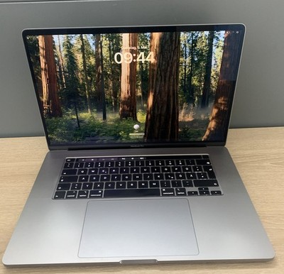 MacBook Pro 16''  A2141 i9-9980HK 32GB 1TB NVMe Radeon 5500M macOS A-Ware13