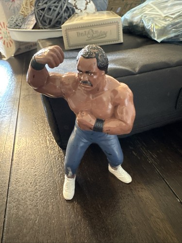 WCW GALOOB RON SIMMONS WRESTLING ACTION FIGURE WWE...