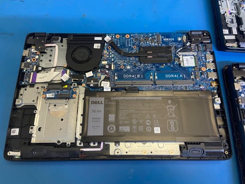 JOBLOT x3 DELL LATITUDE 3580 i5-7TH GEN? NO RAM NO SSD SPARES FAULTY F68 - Picture 8 of 13