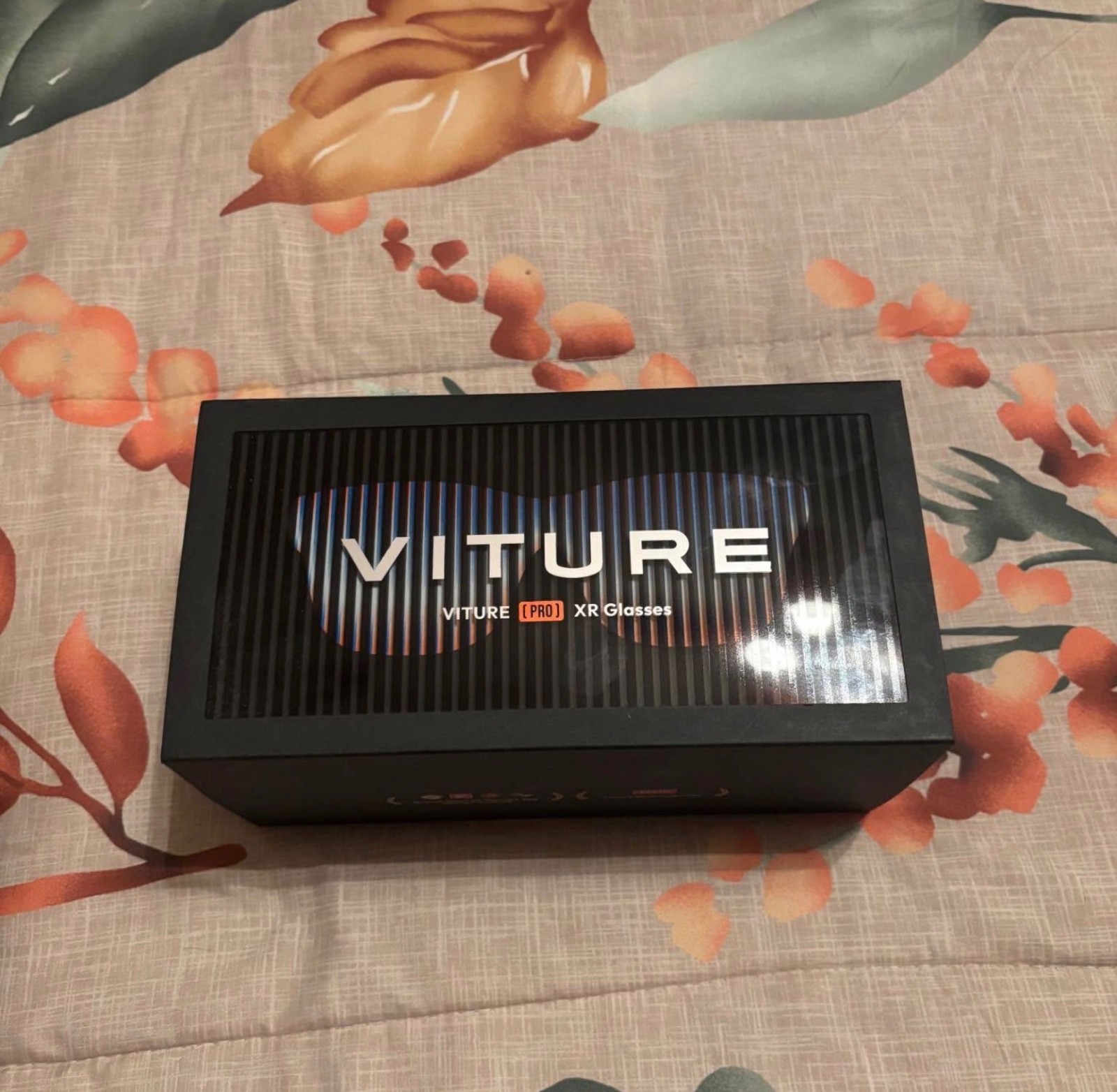 VITURE PRO XR/AR Glasses, (Virture Pro, Virtue Pro)  135” 120Hz bundle