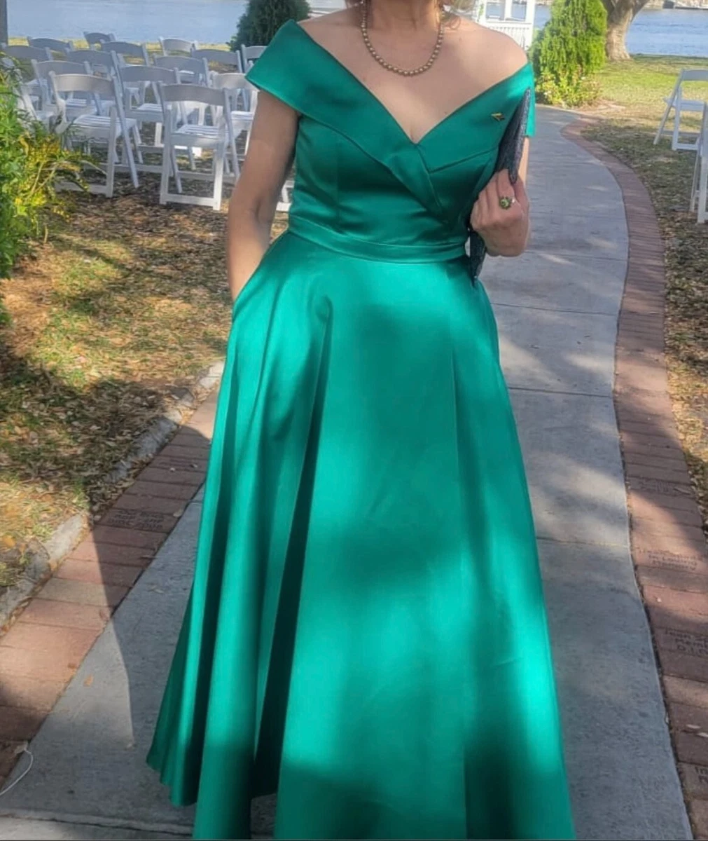 XSCAPE Women s GreenV neck Off Shoulder Satin Gown Dress Size US 10