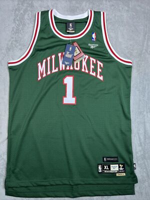New Rare Oscar Robertson Size XL Reebok Green Swingman Bucks Jersey +2 Length