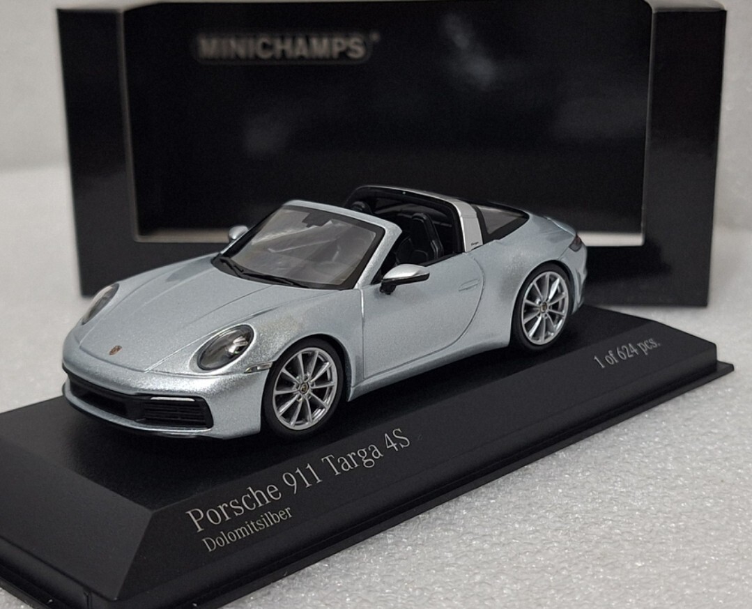 【MINICHAMPS】限定504台　Porsche 911 Targa Porsche 911 (992)Targa 4S 2020 Silver 1:43 Minichamps