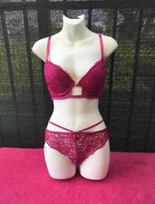 Women Lingerie Pink Lace Underwear & Bra Set Front clip And Bow Design - Sz 36 M