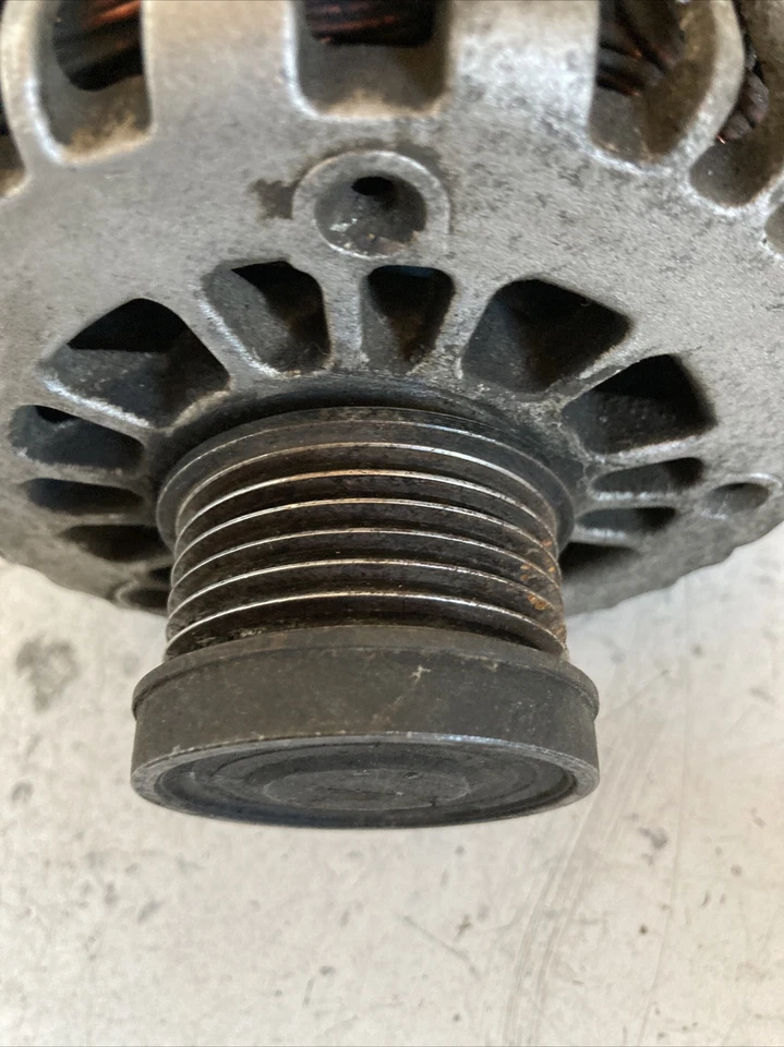 Alternatore Ssangyong Kyron 140Ah A6641540002 Originale 2.0Xdi Anno 2006 - Immagine 2 di 4