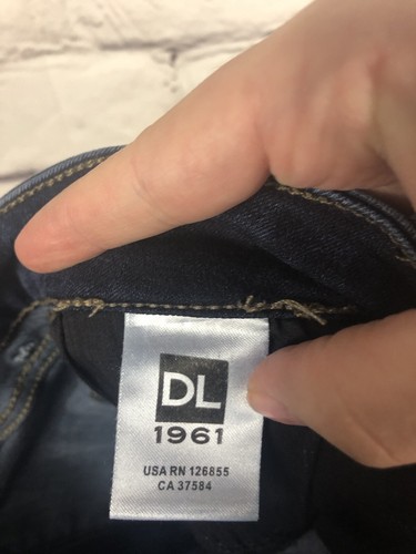 DL1961 Florence Instascuplt Cropped Flare Huntington Blue Jeans Size 28 - Picture 7 of 11