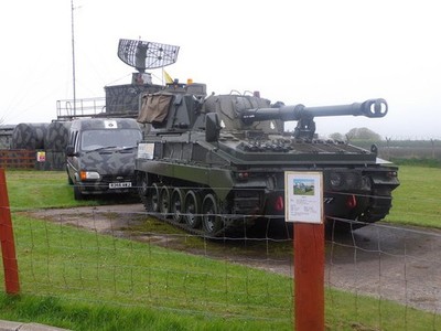 Foto A3 Vickers ABBOT 105mm Selbstfahrkanone Upper Kenley First Gun t c2016