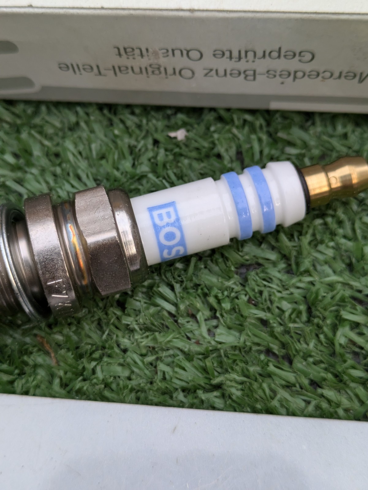 1x New Genuine Original Mercedes Spark Plug A003159780326 Bosch F7KTACR 982 R1