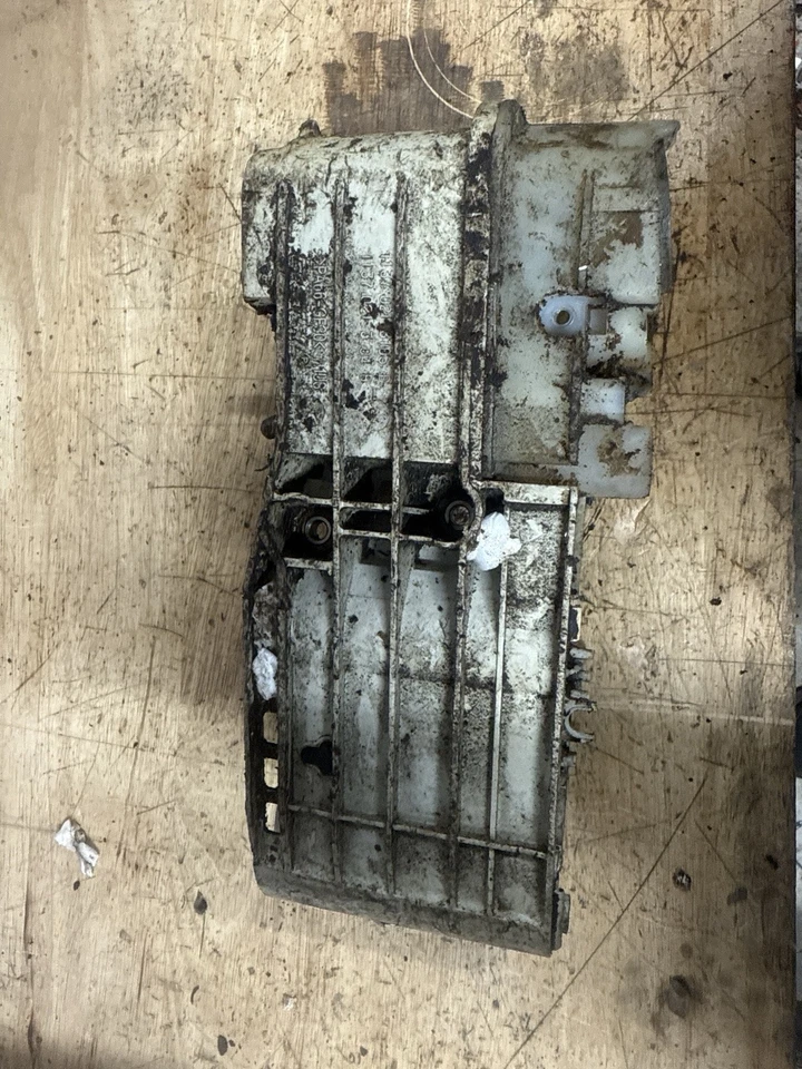 Chasis motosierra Stihl MS192TC MS193T USADO CUERPO estuche con tanques (128767B) Foto 2 de 4