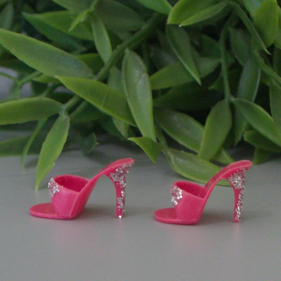 🎀Barbie Satin N Rose #1611 PRATA ROSA Glitter OT Mules Heels Antigo 1963 *N EXCELENTE🎀 - Imagem 4 de 4