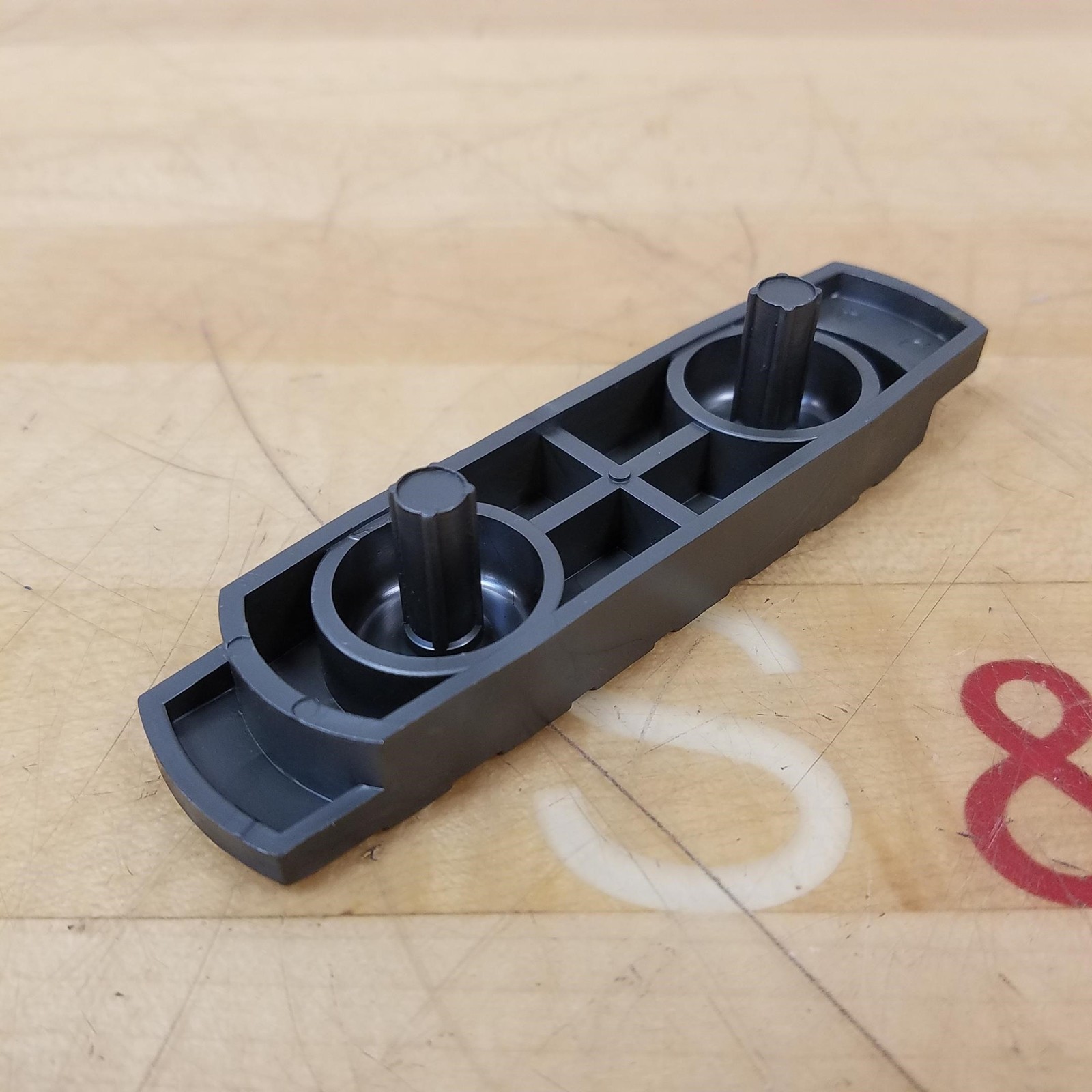 Bosch Rexroth Chain Wear Cap, 2" Pitch, 4.30" Overall Length, Dual 4" Sides