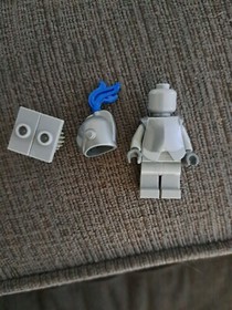 Lego Statue - Disney Castle Knight 71040 Disney Minifigure