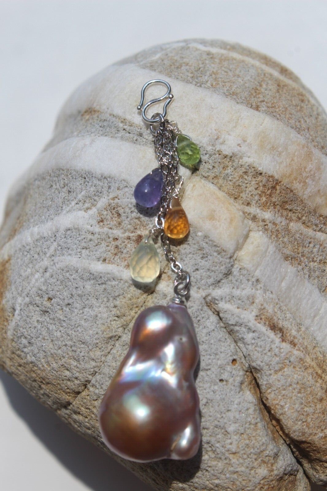 Pendentif grande perle baroque et tanzanite en argent 925 joaillerie prestigieuse d'exception