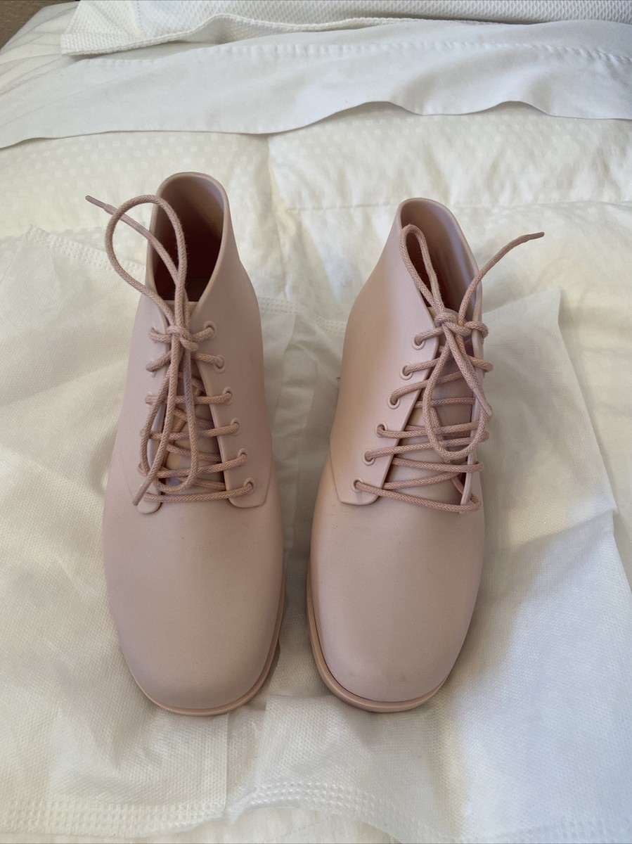 EUC -Mel Dreamed By Melissa Light Pink Boots Girls Size