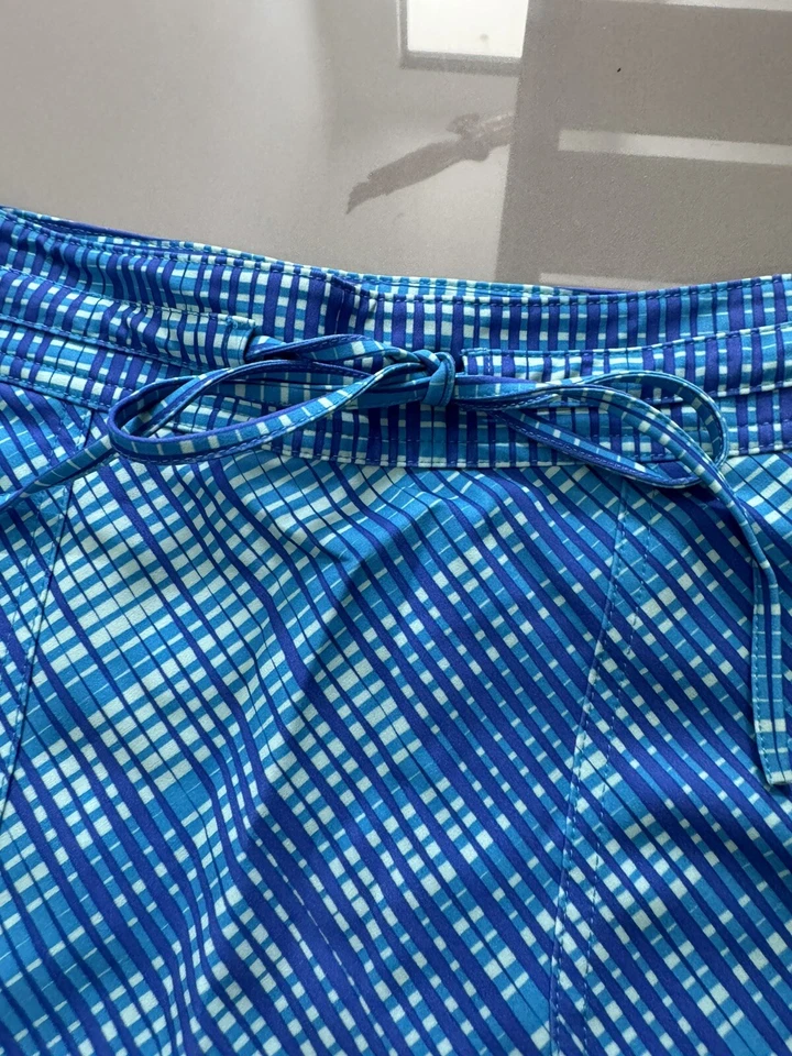 Falda estampada Oakley Golf Clubhouse para mujer, azul laguna, talla 6 Foto 4 de 4