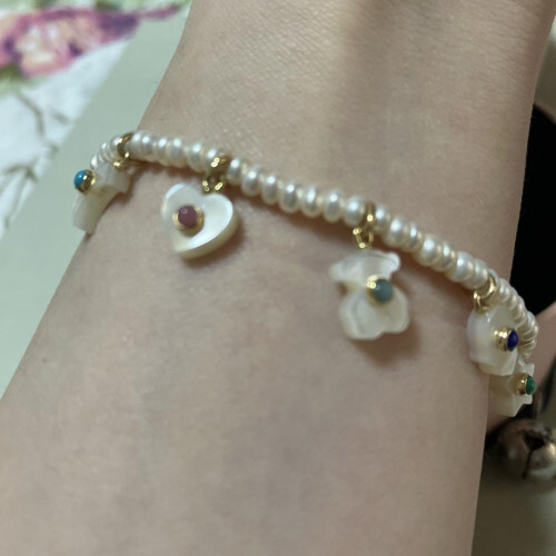 TOUS K18YG Mother of Pearl Bracelet Charm with bear and natural stone motifs◎ - Picture 3 of 12