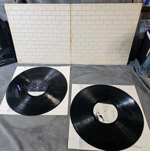 PINK FLOYD The Wall 2 LP Lyric Inner Sleeves Columbia 36183 UNTESTED See Photos