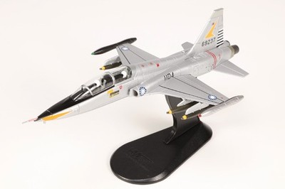 HA33002 Hobby Master F-5B Freedom Fighter 1/72 Model #1104 ROCAF