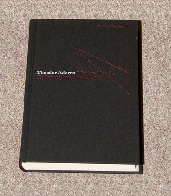Minima Moralia: Reflections from Damaged Life (Radical Thinkers C