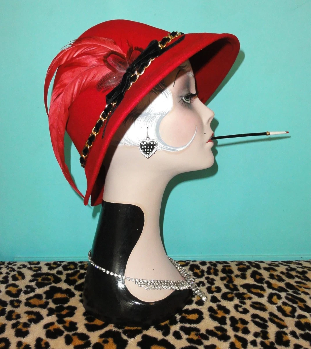 Vintage Red Wool Cloche Hat Black Ribbon Bow 1920s Style Made in USA Retro Chic Vintage Red Wool Cloche Hat With Black Ribbon Bow for Women  main image 3