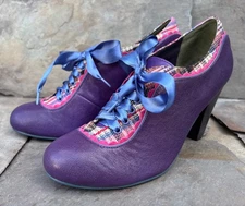 POETIC LICENCE (8.5-M) ‘Backlash’ Pumps Purple Leather Ribbon Tie Mid Heel