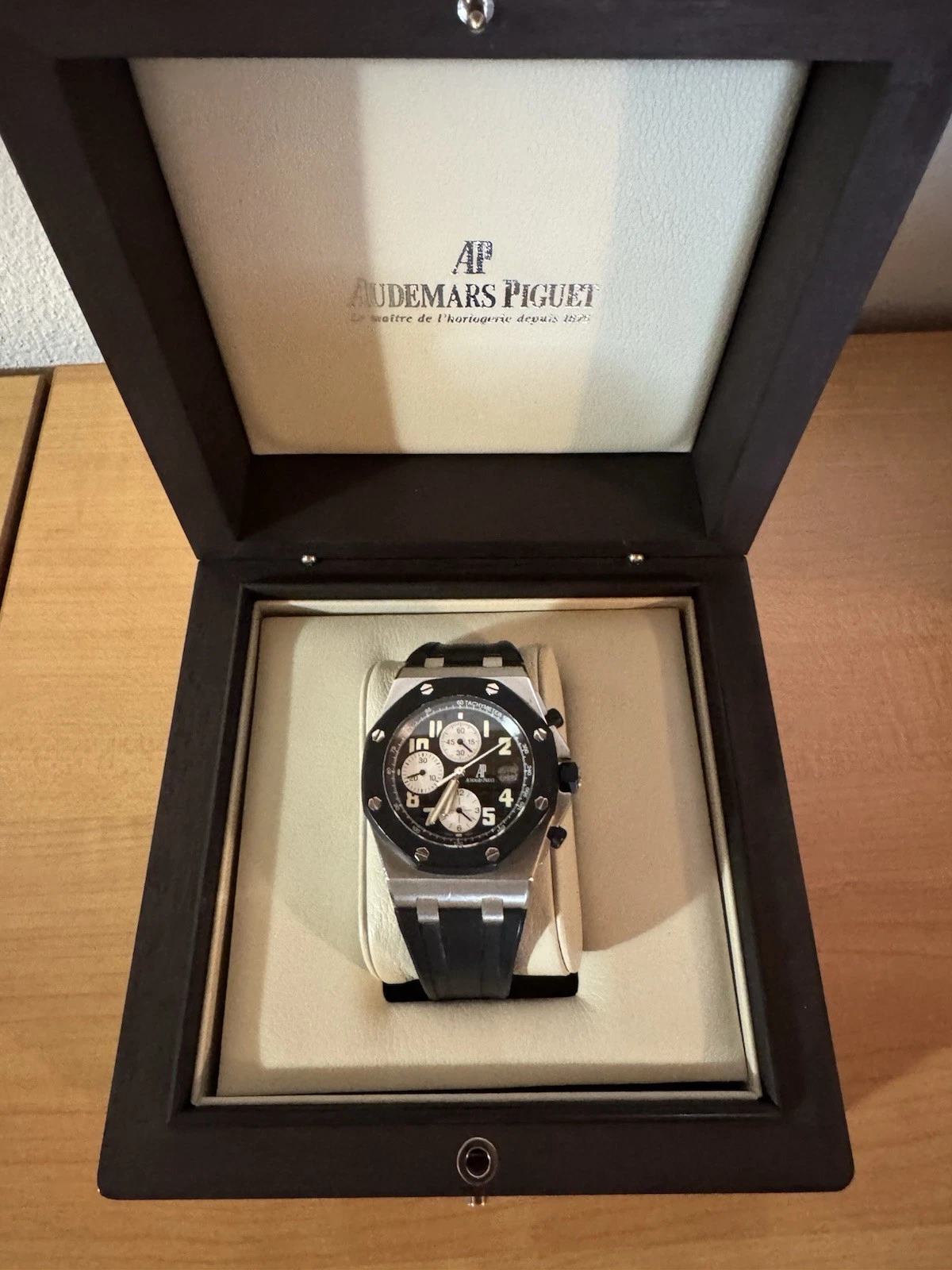 Audemars Piguet — Audemars Piguet Royal Oak Offshore Warranty Italy