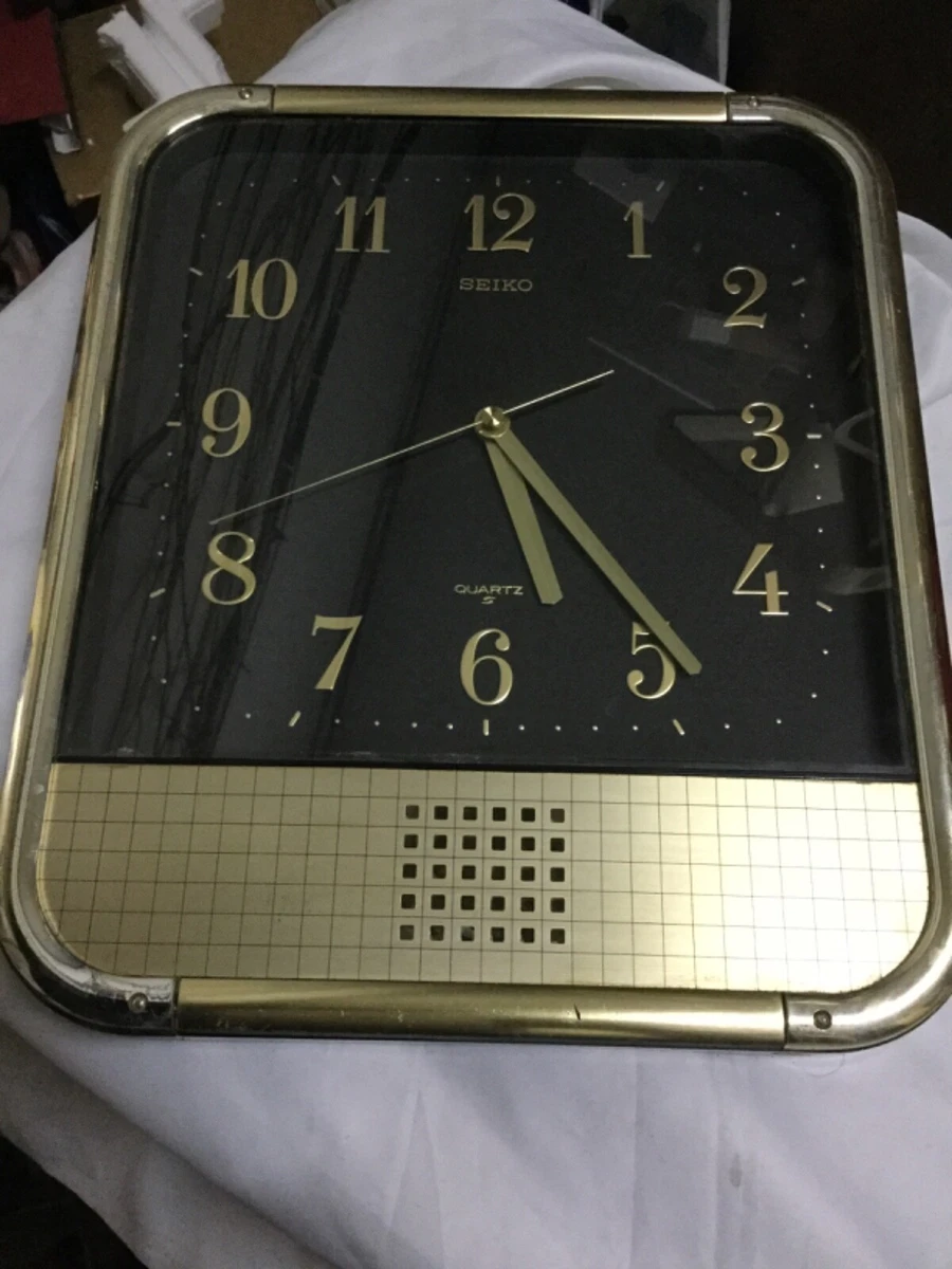 Rare Vintage 70s 80s Seiko Quartz Wall Clock withe alarm