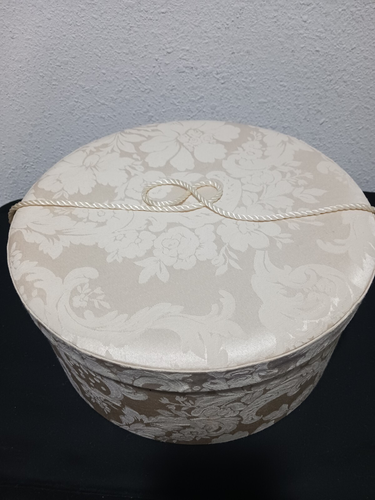 Vintage Waterford Seahorse W-C Designs Crystal China Plate Box Off White