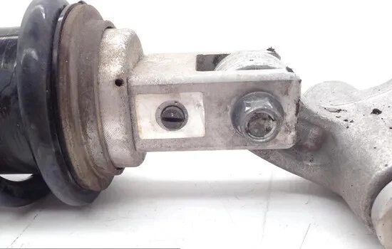 Suspensión de bobina de amortiguador trasero con acoplamiento Dogbone 2001 Suzuki GSXR750 1877 Foto 3 de 4