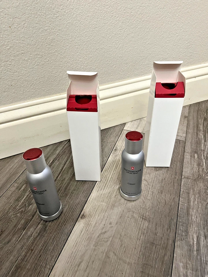 Lote de 2 colonia Victorinox Swiss Army Classic para hombre EDT 3.3 / 3.4 oz nueva Foto 2 de 4