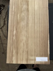 GUITAR BODY BLANK 2 PIECE PAULOWANIE 24X15X1.875 B0020