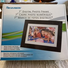 Panimage by Pandigital 7 inch Digital Photo Frame LED Back-Lit Calendar /Clock