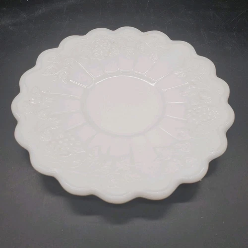 VTG Westmoreland Milk Glass 5” Diameter Grapes & Vines Saucer