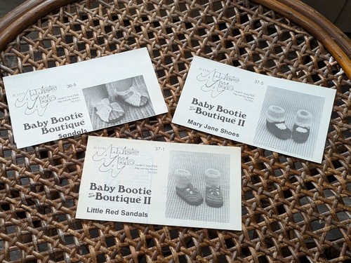 Annie's Attic Baby Booties Boutique & BBB II : Crochet Patterns, 3 VTG, EVC - Picture 1 of 5