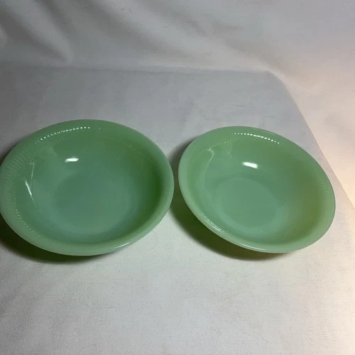 Set of Vintage Oven Fire King Jane Ray Jadeite 6 In. Bowls