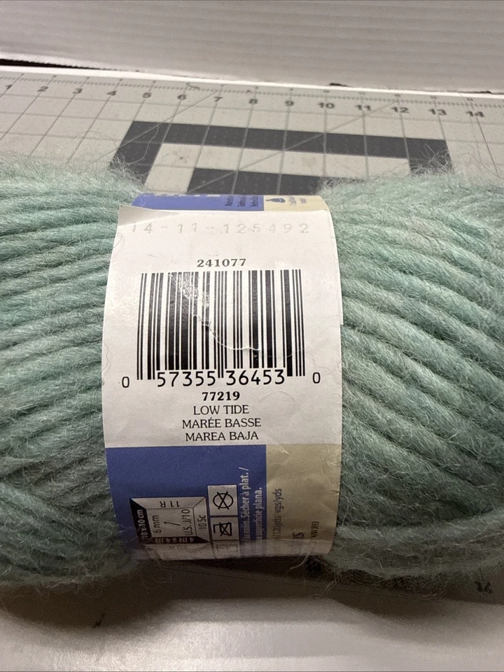 Patons Classic Wool Roving Yarn, 100% wool, 1 Pack of 1 Skein Low Tide - Image 4 of 4