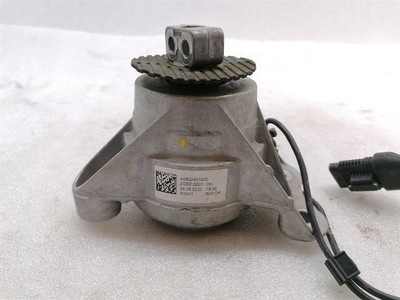 MERCEDES E63 AMG W213 Right Engine mount A2902401800 Motorhalter 