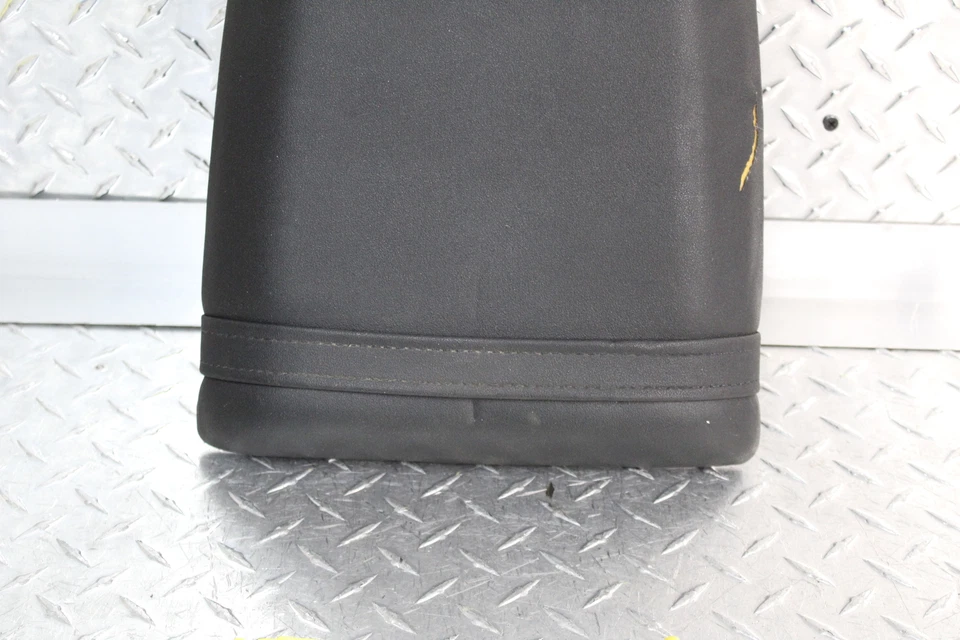 Suzuki GSXR600Z 2003 Limited asiento trasero asiento almohadilla sillín daños por pillón Foto 3 de 4