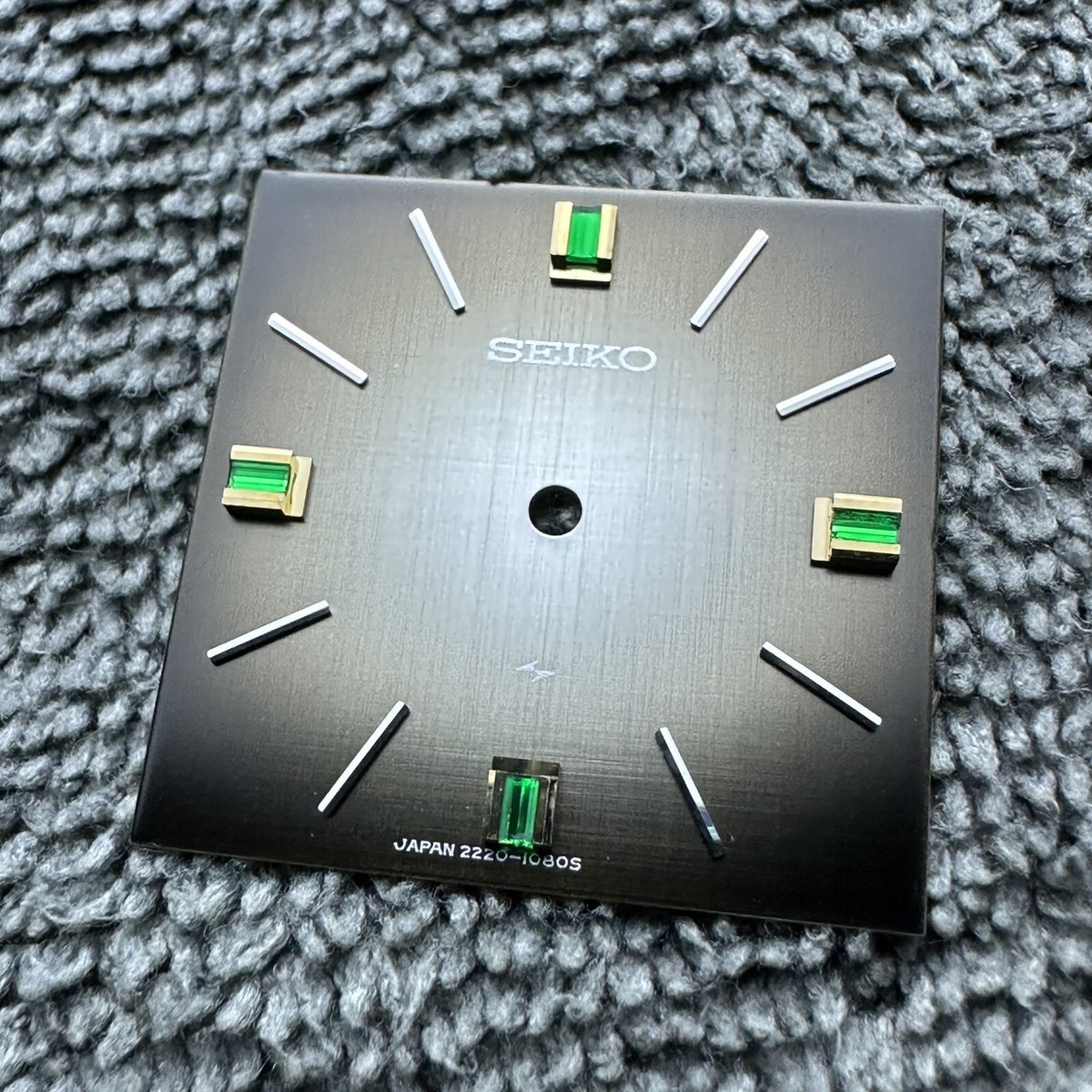 ORIGINAL NEW OLD STOCK DIAL FOR VINTAGE SEIKO DRESS WATCH 2220