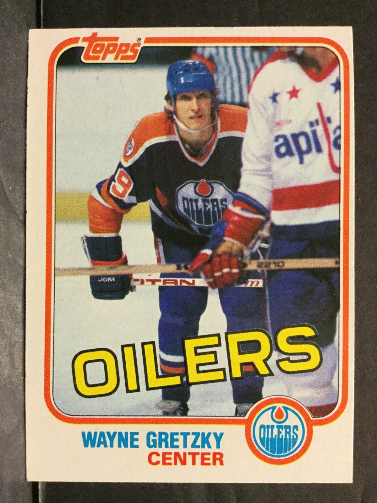 1981-82 Topps Hockey #16 Wayne Gretzky Edmonton Oilers Card EXMT Sku164DG