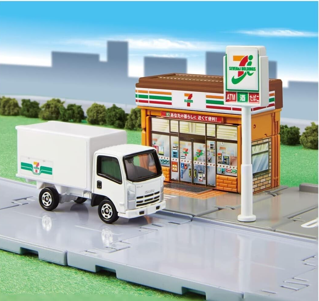 Tomica 7 Eleven Convenience Store & 711 Isuzu Elf Truck Model Set
