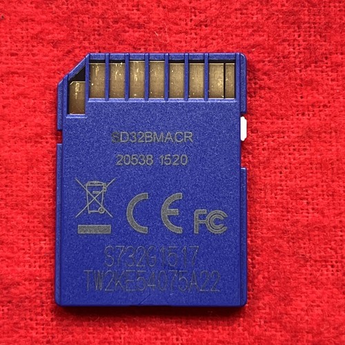PERFORMANCE 32GB SDHC MEMORY CARD (k8) - Picture 2 of 2
