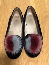 Girls Venettini Euro Sz 33 US 2 EEUC Black Velvet Pom Pom Dressy Flats Loafers