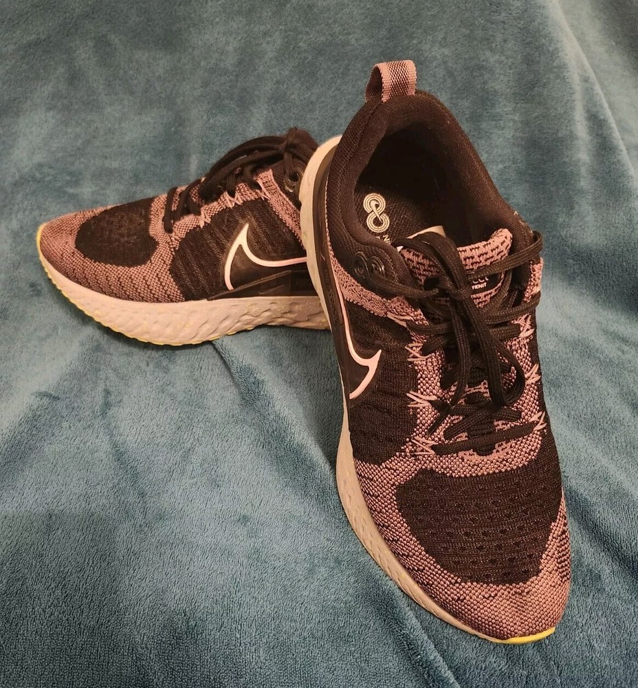 Nike React Infinity Run Flyknit Womens Running Shoes Size 7.5