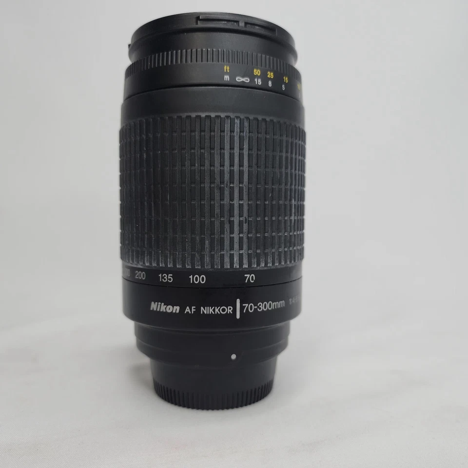 Nikon AF Nikkor 70-300mm 1:4-5.6 G Telephoto Zoom Lens 62mm Made in China Tested - Image 2 of 4