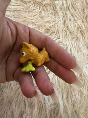The Ugglys Pet Shop Series 1 Clawful Dog Vomit-Moose Toys