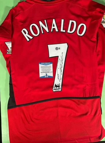 Cristiano Ronaldo Signed Manchester United Soccer Jersey Beckett BAS COA